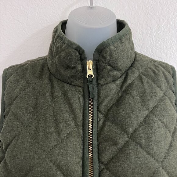 Old Navy Textured Quilted Vest - Picture 4 of 6